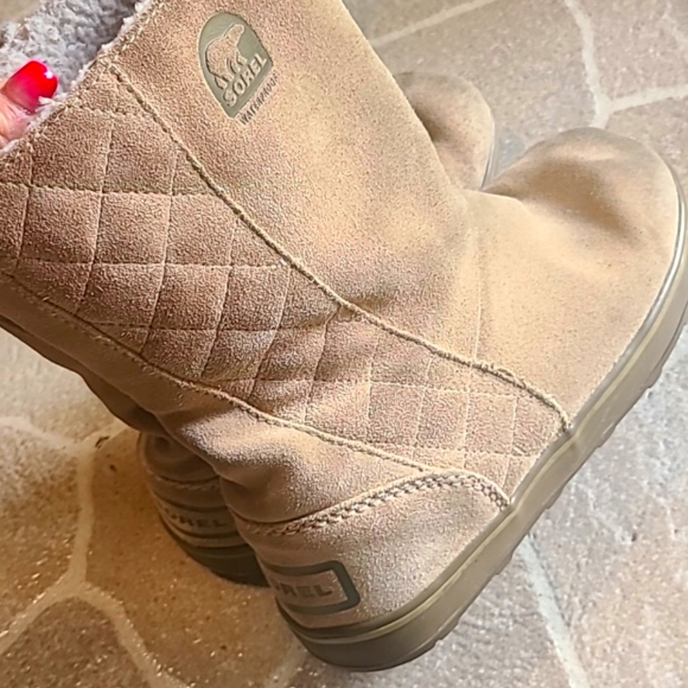 Sorel waterproof boots - Picture 2 of 13